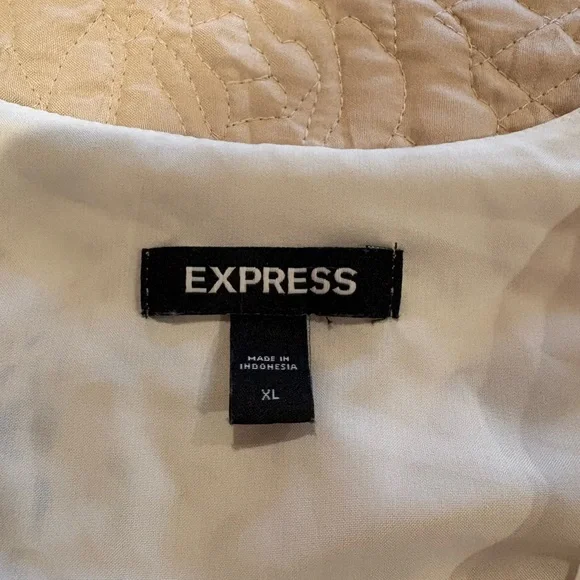 Express Floral V-neck Peplum Top women’s XL - Picture 7 of 12